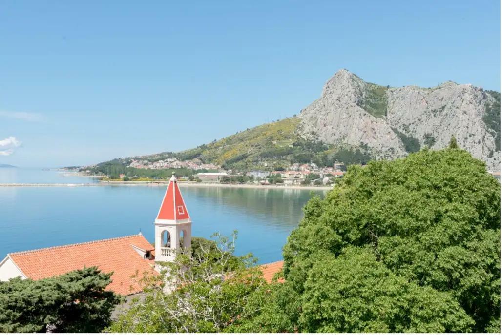 Apartments Mimac Omiš Buitenkant foto