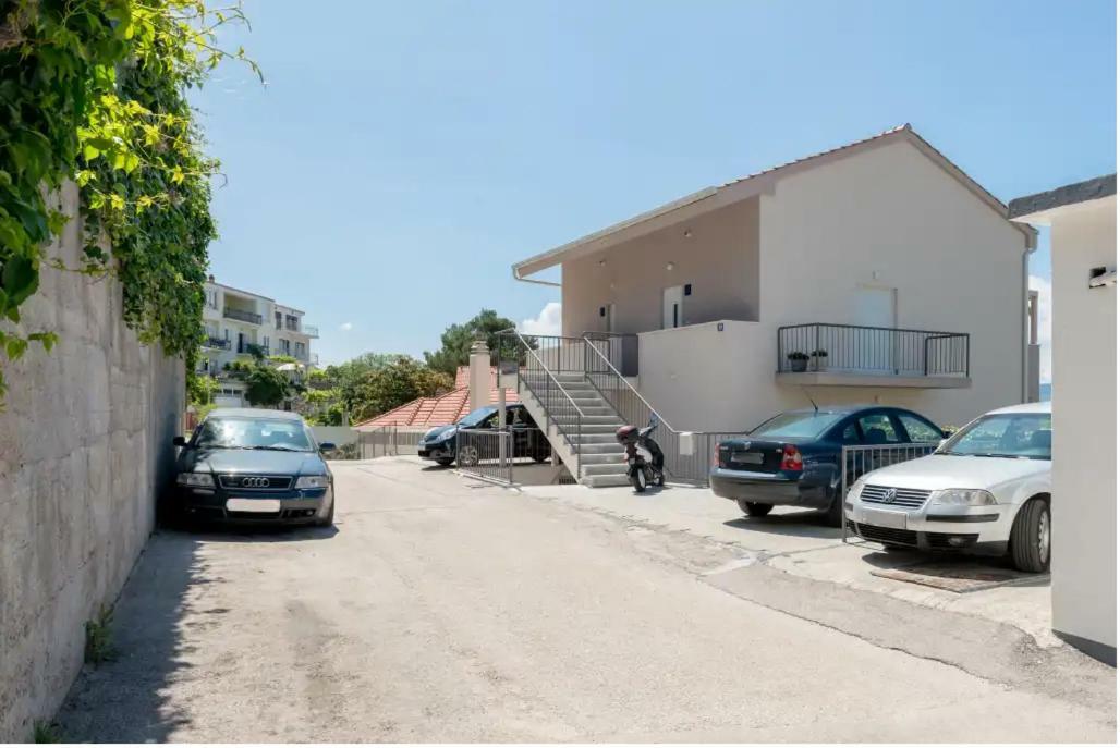 Apartments Mimac Omiš Buitenkant foto